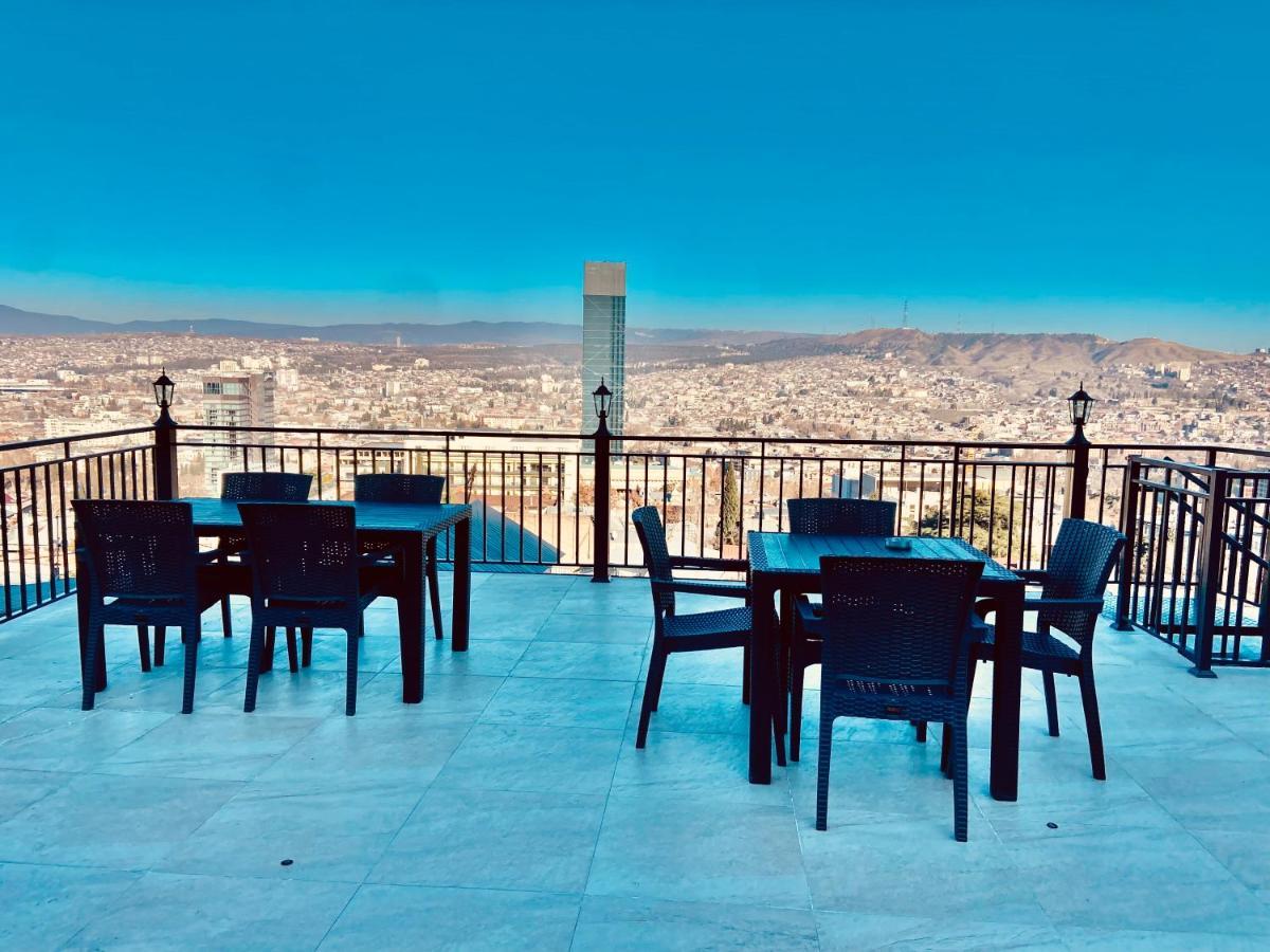 Luxury Apartment In Old Tbilisi With Terrace Exterior photo